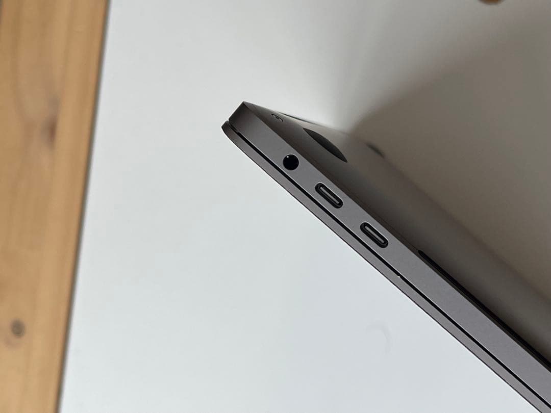 MacBook Pro 16インチ（美品・使用少）