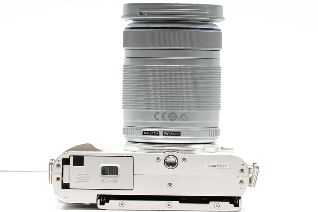 美品 OLYMPUS PEN E-PL10 Wi-Fi ショット数少ない