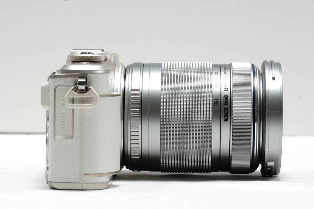 美品 OLYMPUS PEN E-PL10 Wi-Fi ショット数少ない