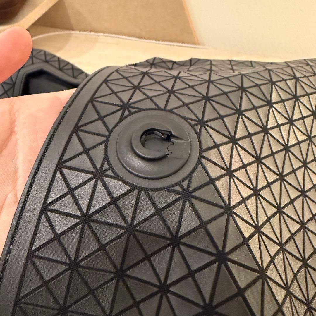 【極美品】BAO BAO ISSEY MIYAKE メッセンジャーバッグ