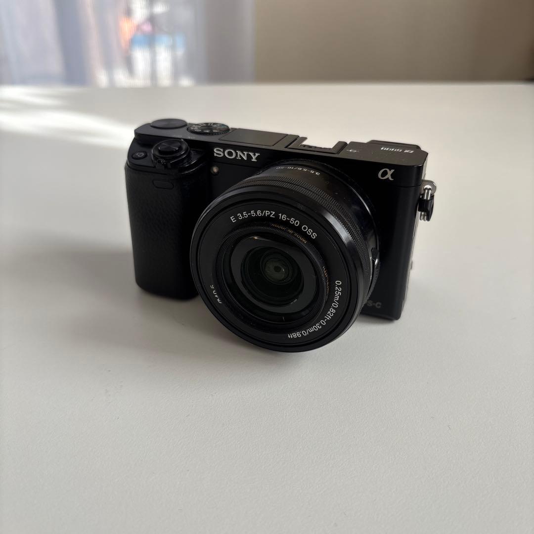 SONY 一眼レフ　a6000