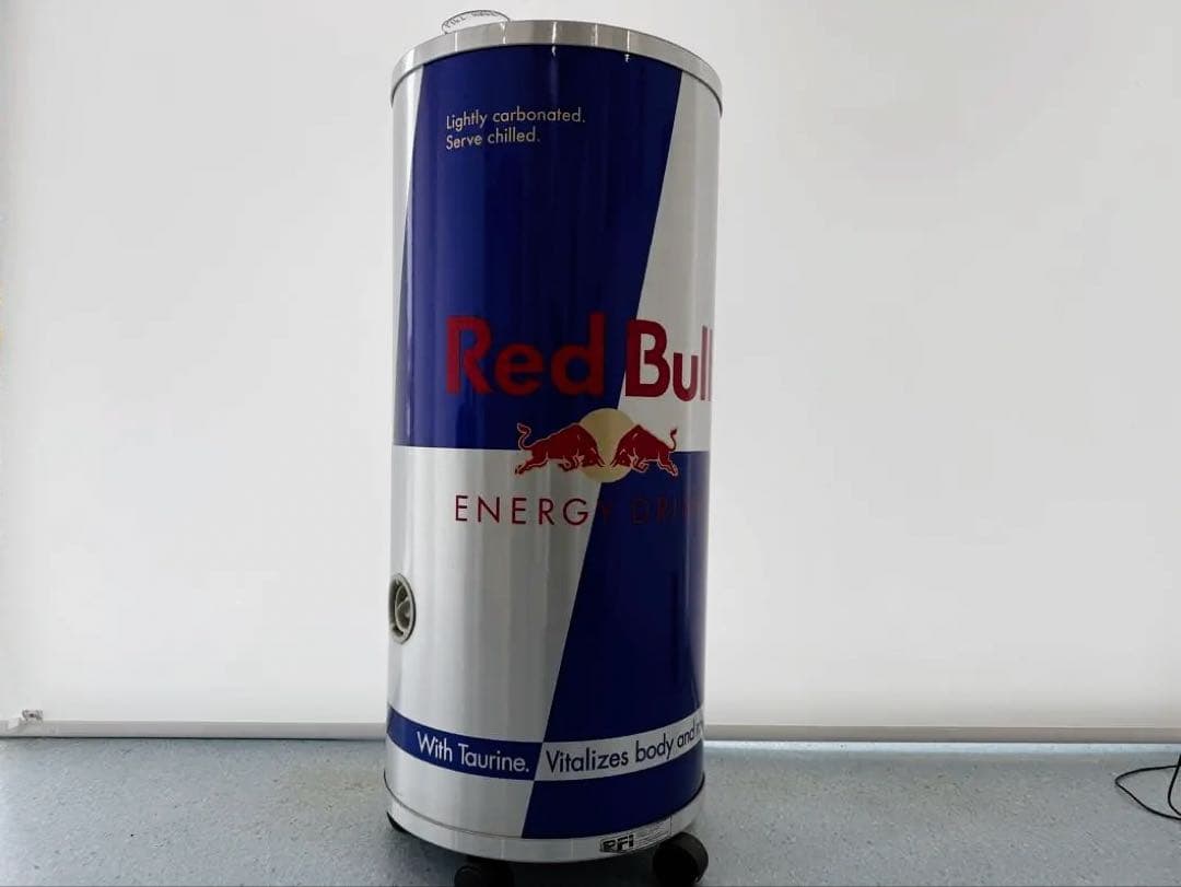 Red Bull 冷蔵庫 円筒形　限定非売品