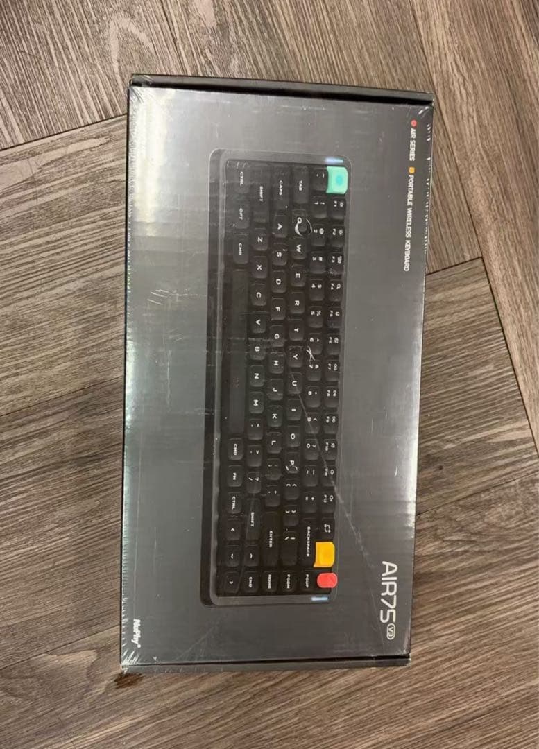 NUPHY　メカニカルキーボード Air75 V3・Ansi・Red nano軸