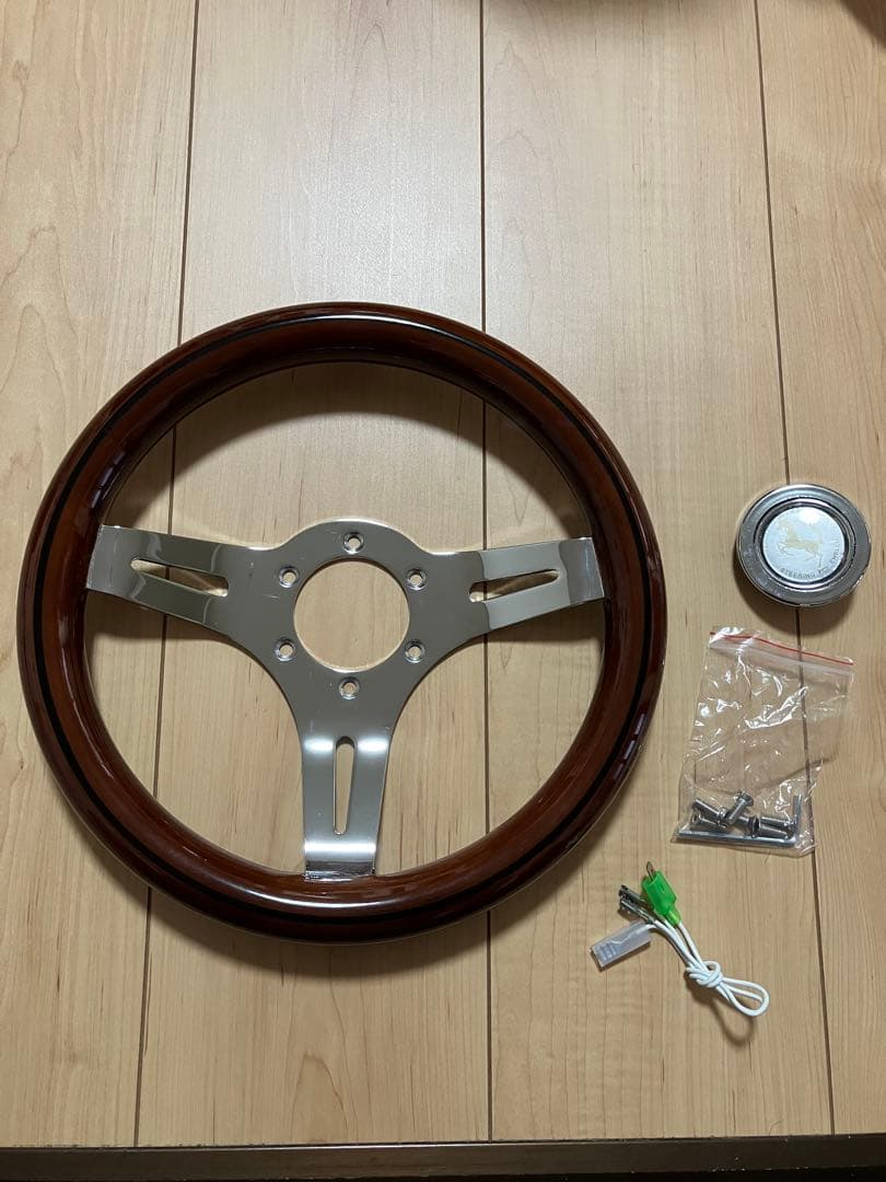 新品ウッドステアリング 小径29パイ　MOMO NARDI OBA 旧車