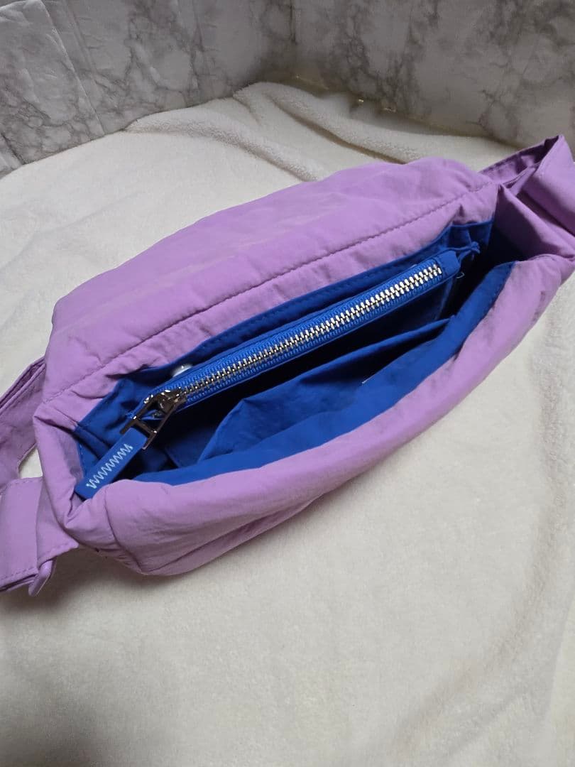 BEYOND THE VINES パープルショルダーバッグ