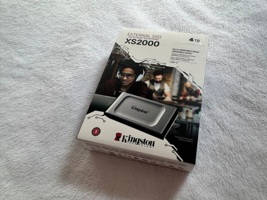 キングストン SSD 4TB