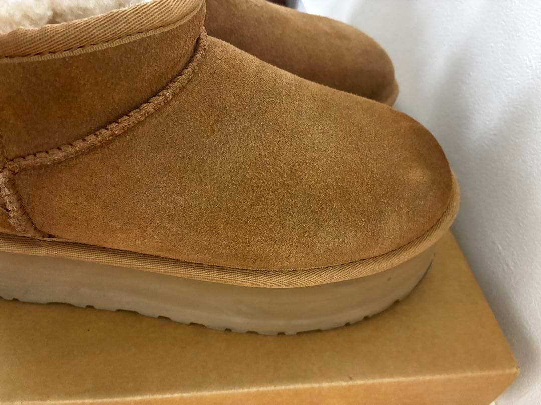 UGG クラシック ウルトラ ミニ プラットフォーム US7