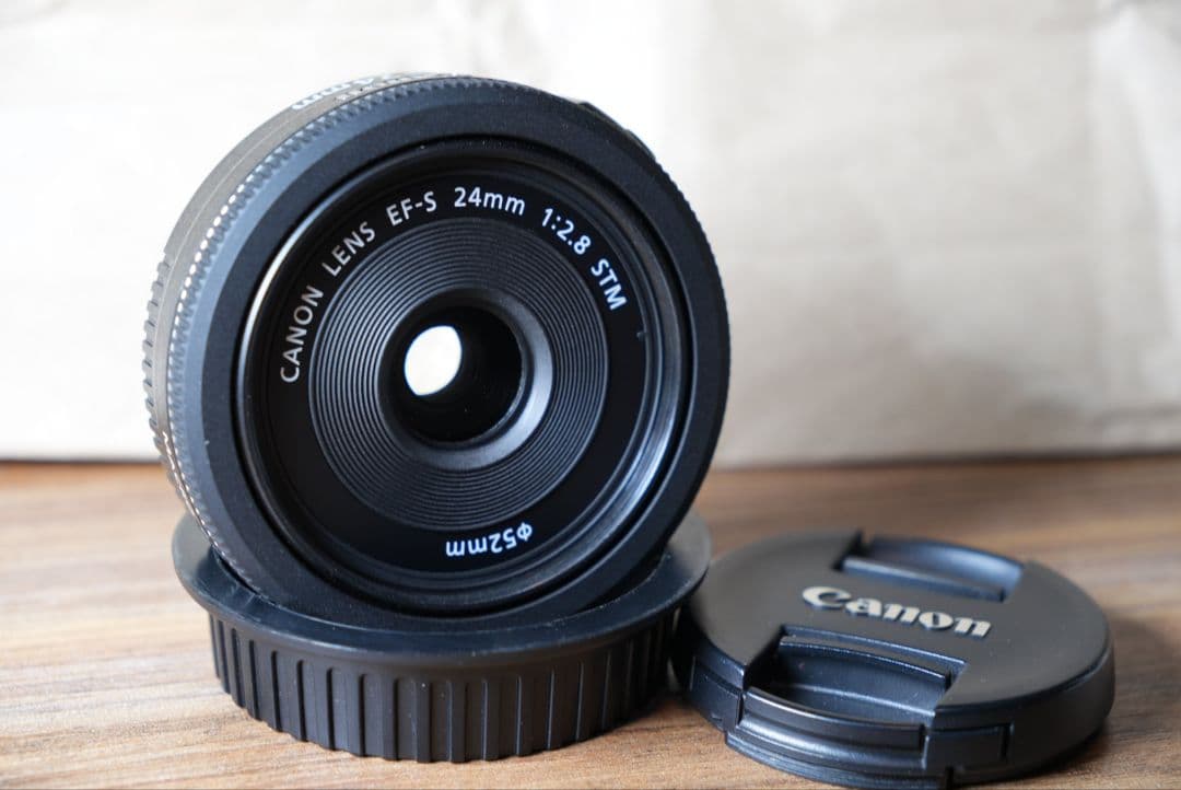 【美品】キヤノン　Canon EF-S 24mm f/2.8 STM レンズ