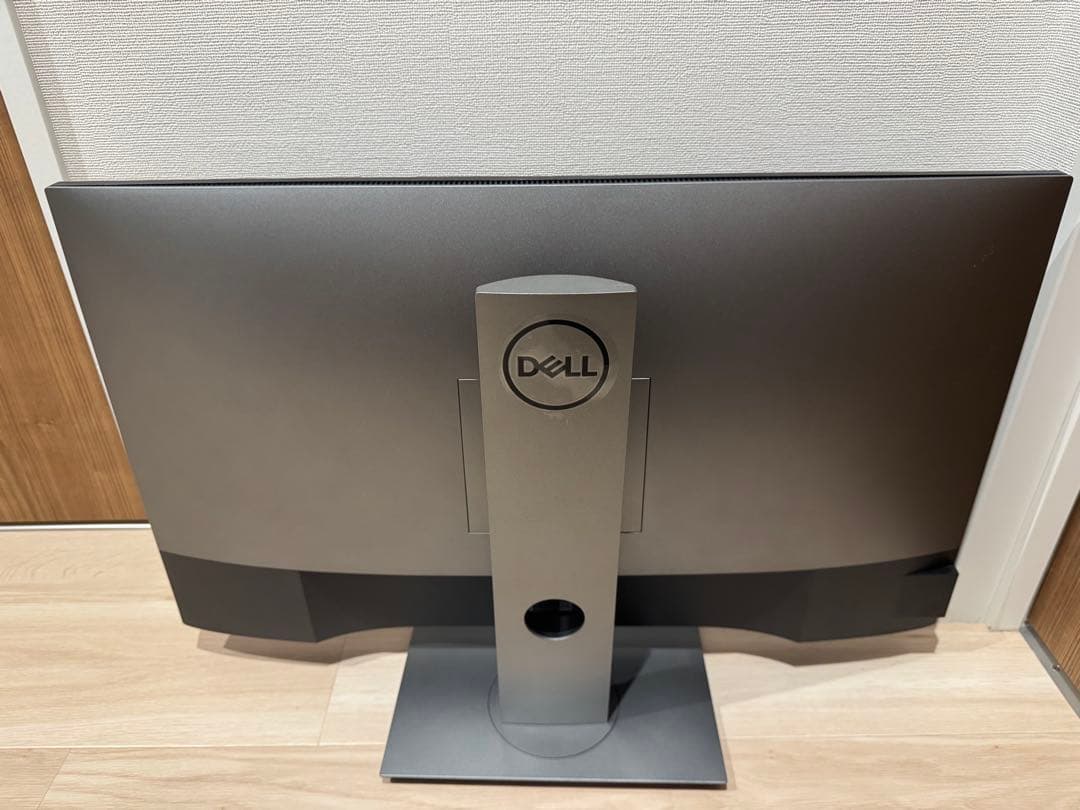 Dell U2720QM 27インチ4Kモニター