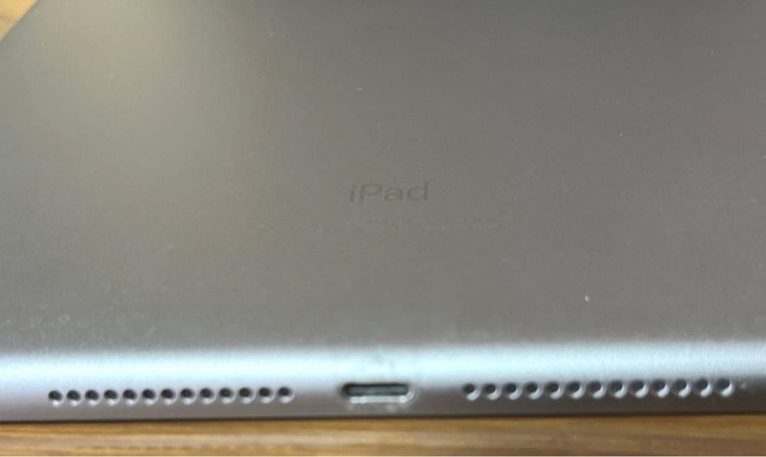 ★iPad 第6世代　Wi-Fi 32G
