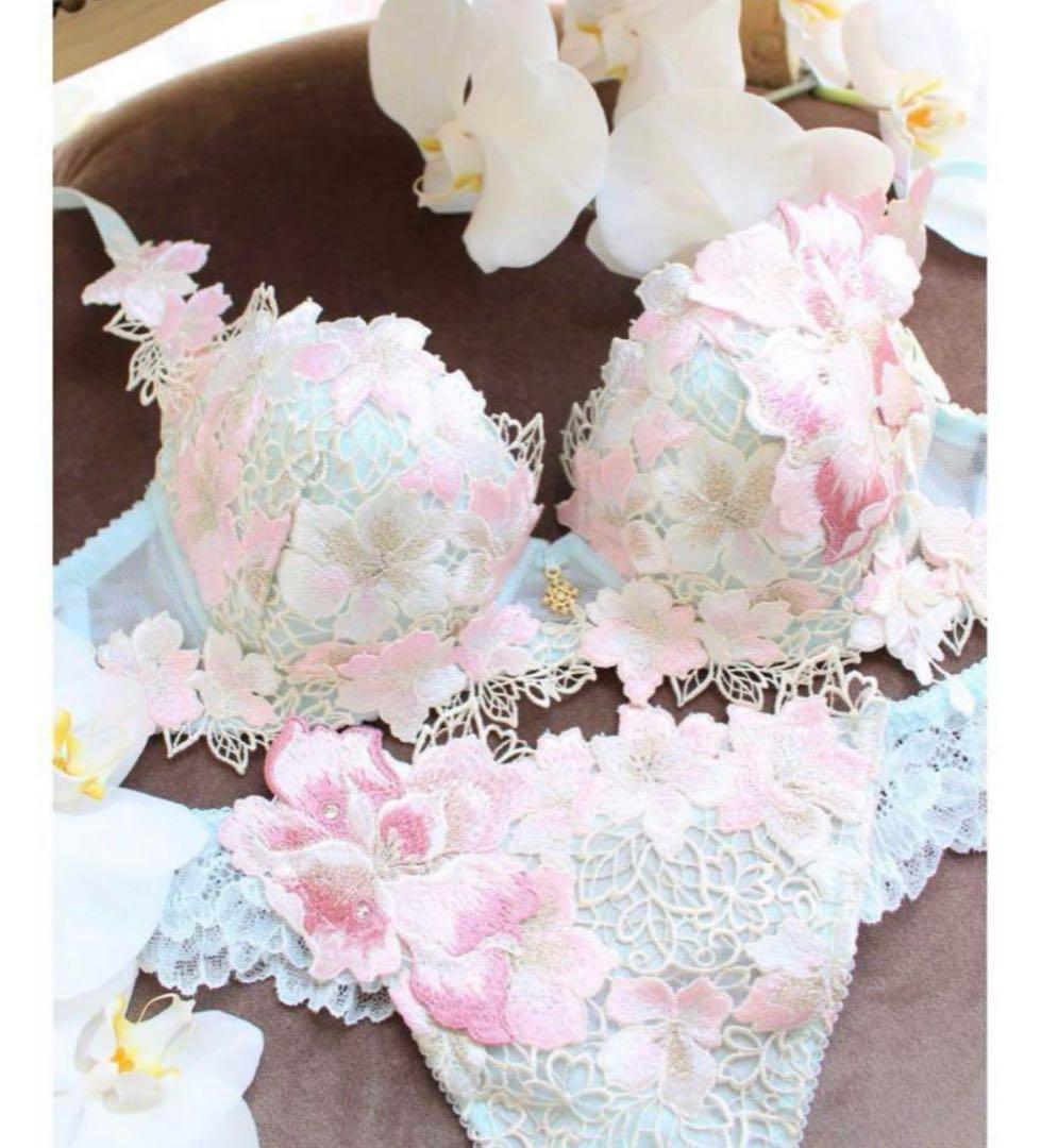 サルート 店舗限定 89グループ 新品タグ付 ブラソング M C65