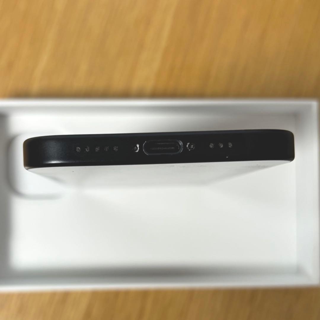 【美品】iPhone 15 ブラック 128GB SIMフリー　付属品、箱あり