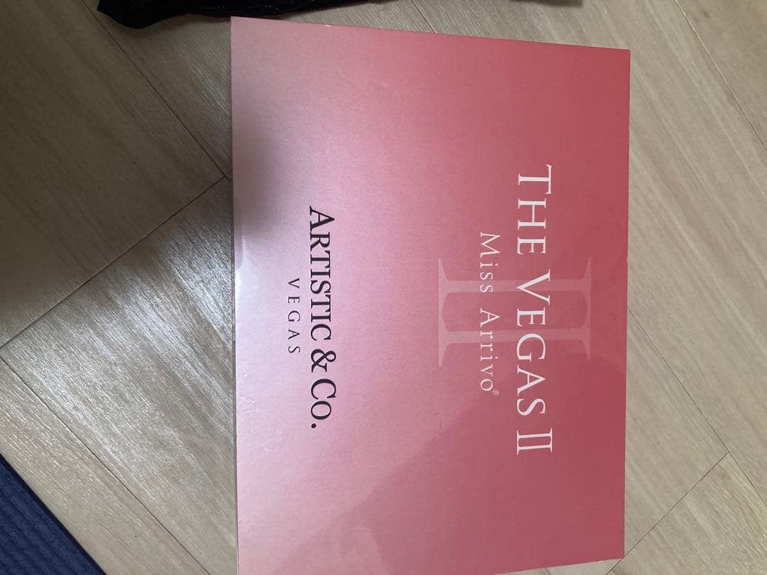 ARTISTIC & CO. 美顔器