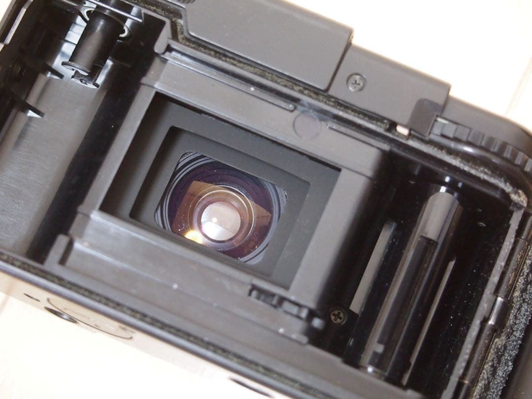 動作品 OLYMPUS XA コンパクトフィルムカメラ