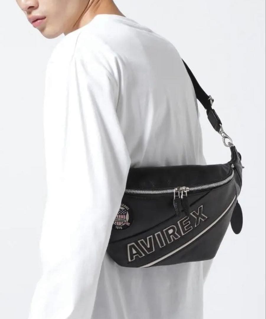 わ*と様 美品✨ AVIREX バーシティ デザイン ブルト ボディバッグ オー