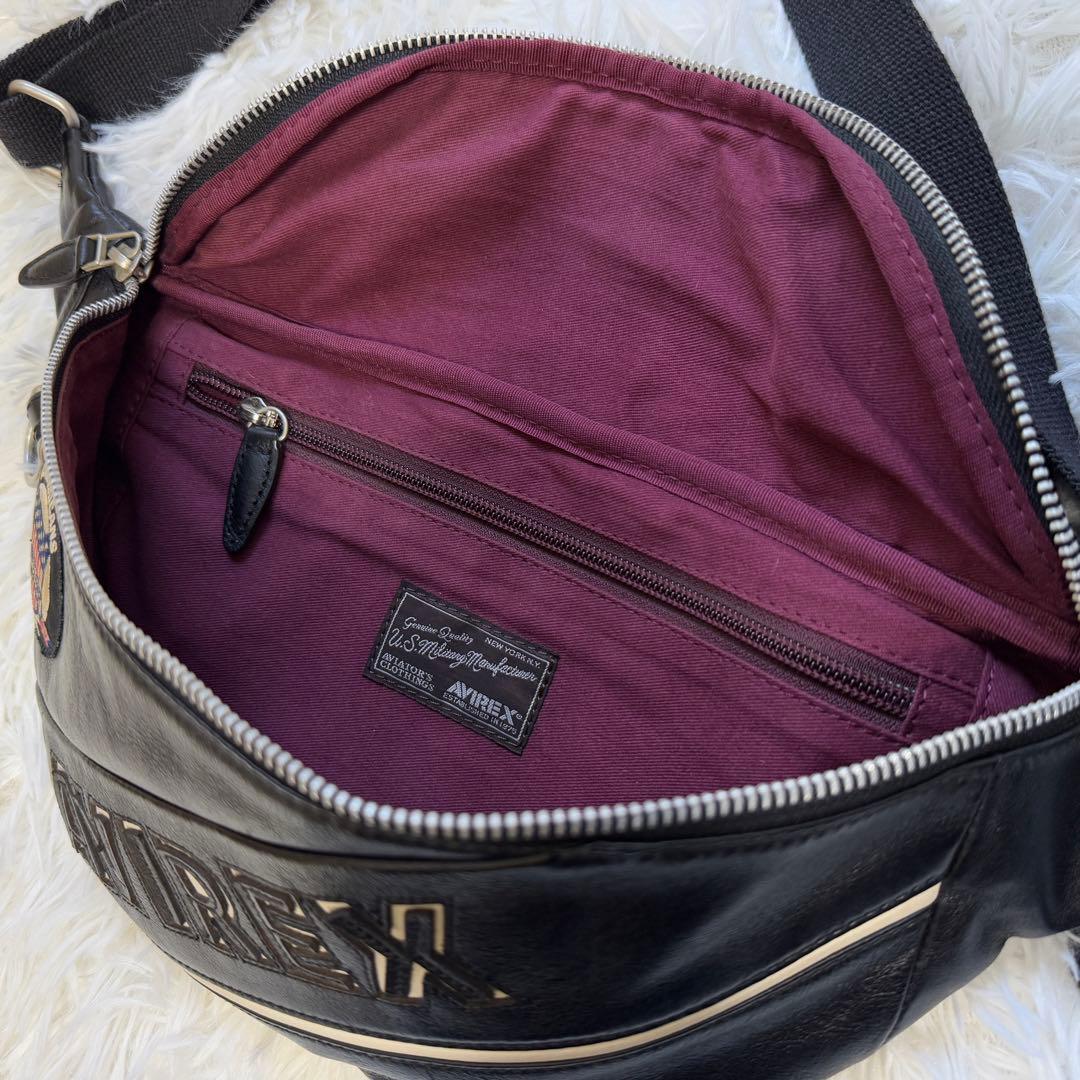 わ*と様 美品✨ AVIREX バーシティ デザイン ブルト ボディバッグ オー