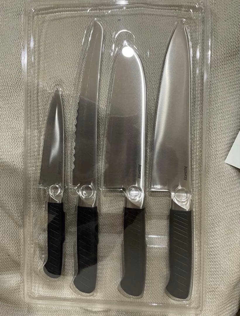 Amway キッチンナイフ 4本セット　新品未使用