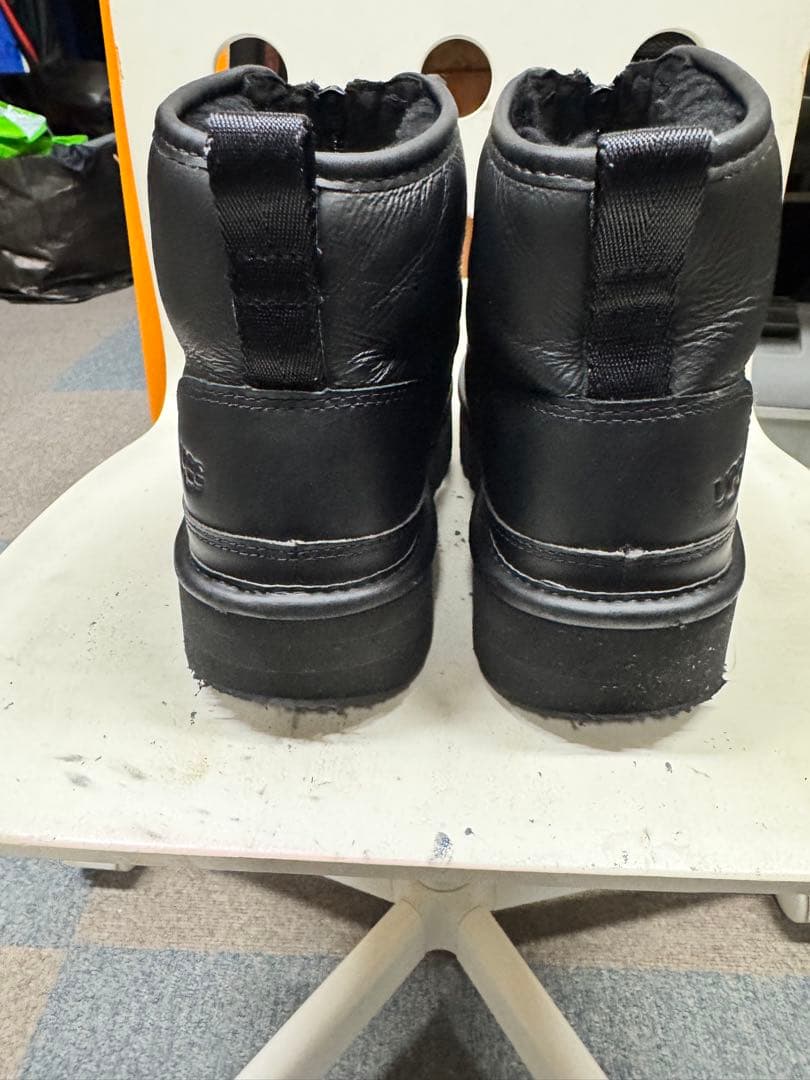 25cm UGG ブラック レザー ジップアップ ブーツ