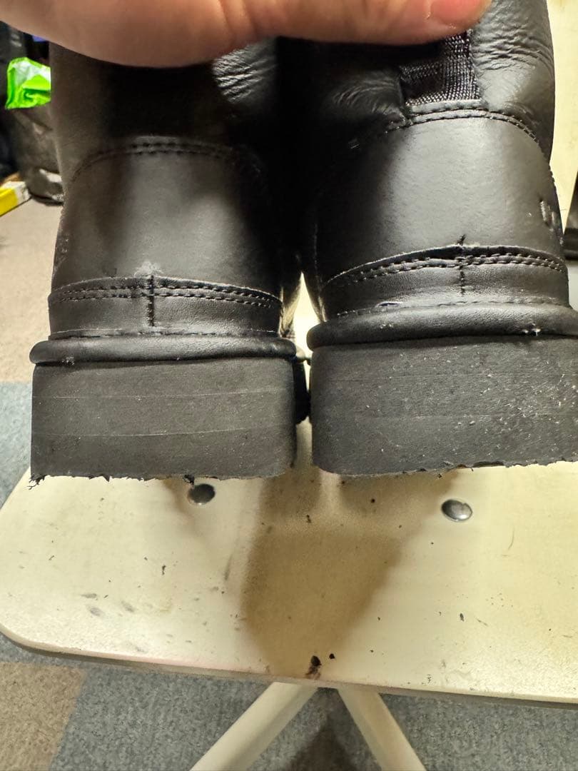 25cm UGG ブラック レザー ジップアップ ブーツ