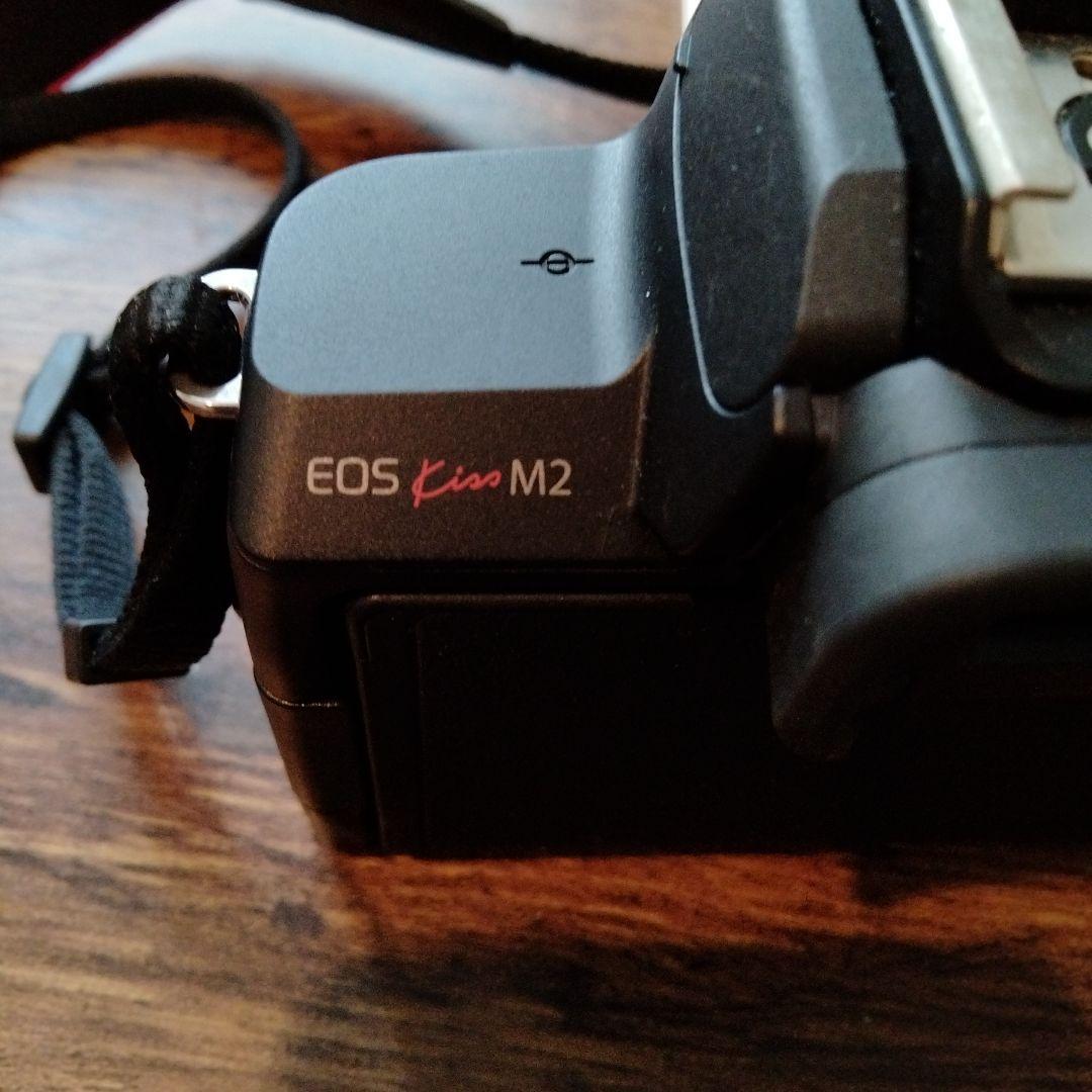Canon ミラーレス一眼カメラ EOS Kiss M2 ダブルズームキット 黒