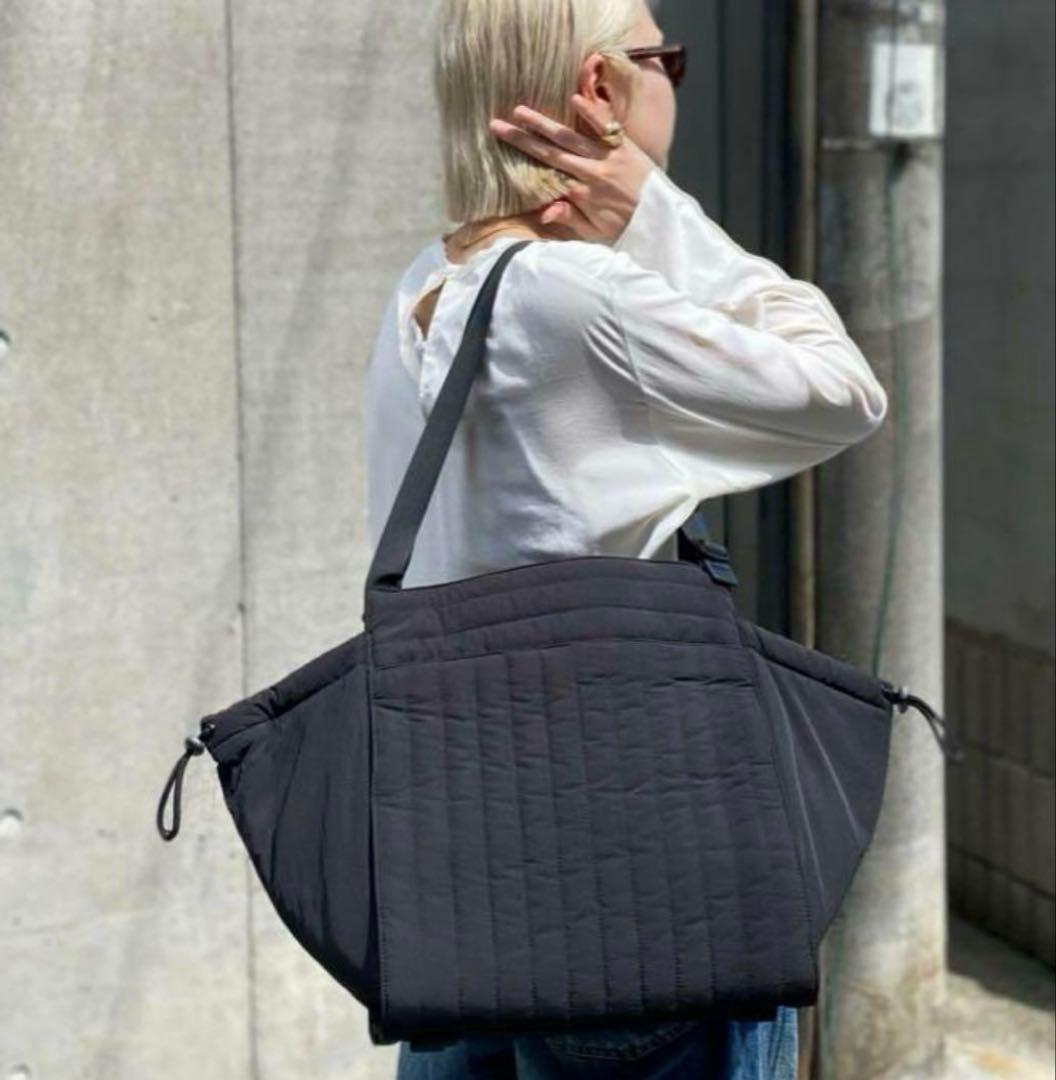 【セール中金曜まで美品！】黒SOLPRESA キルティングトートマザーズバッグM