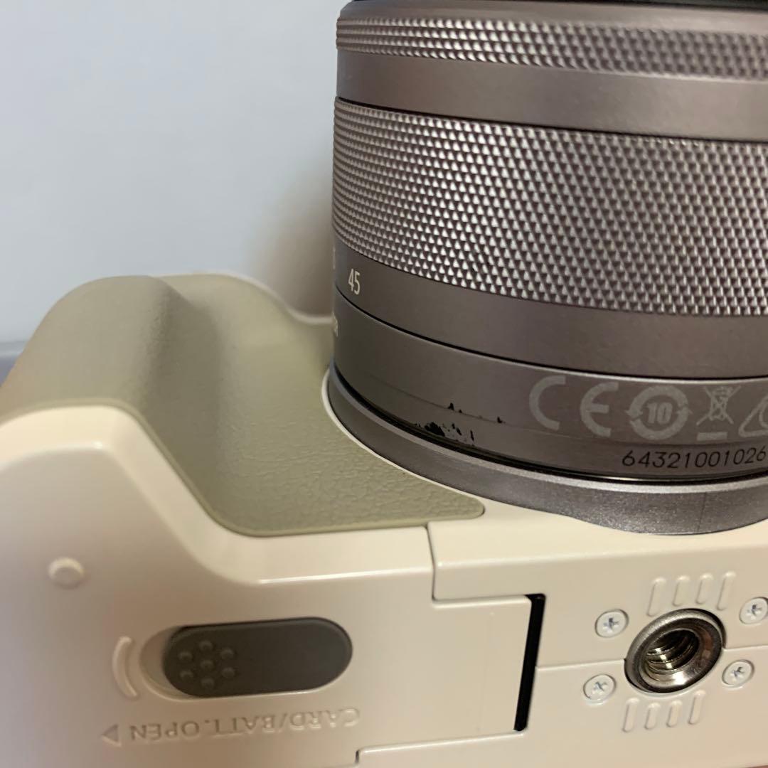 山*田様 Canon EOS Kiss M ホワイト ダブルズームキット