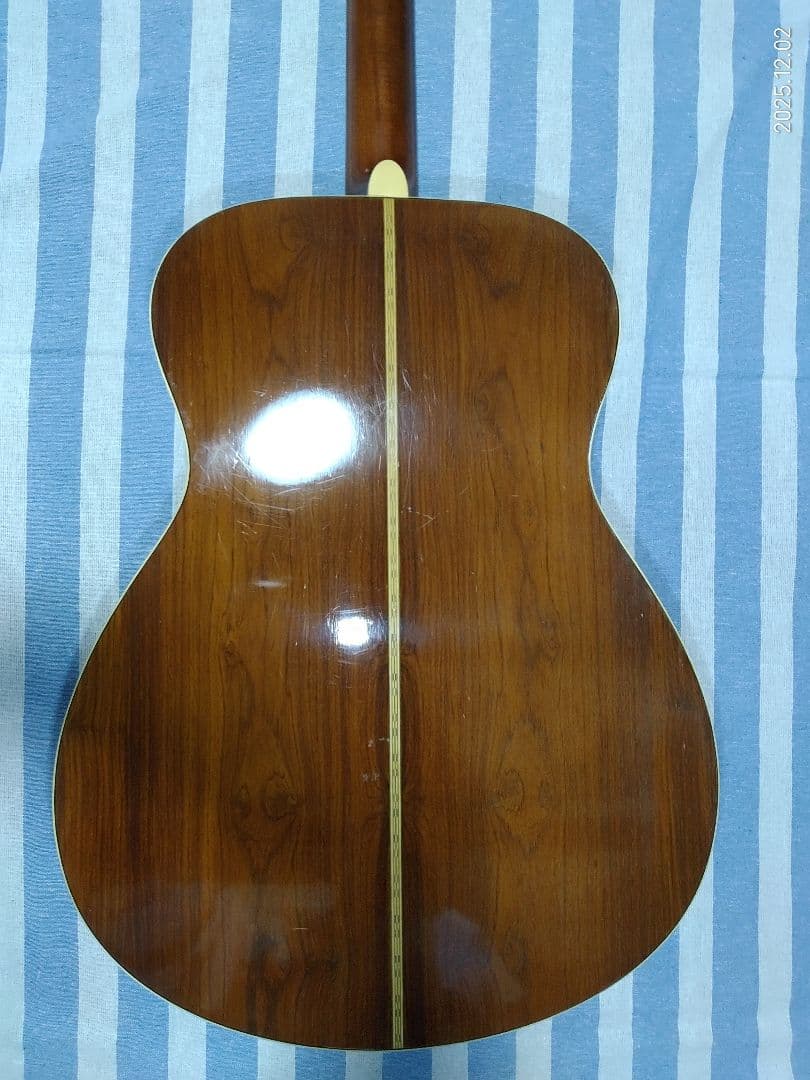 YAMAHAのジャパンヴィンテージ000サイズアコースティックギターFG-302