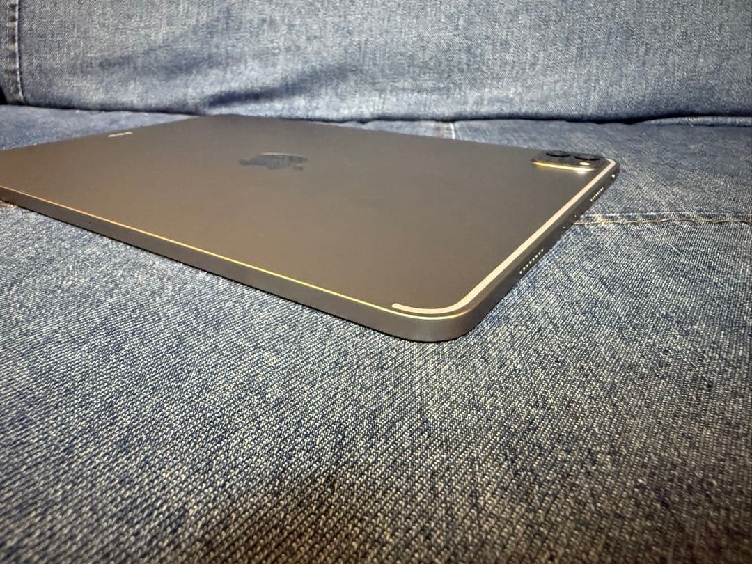 アア様第4世代iPad Pro 11インチ スペースグレー wifi 256GB