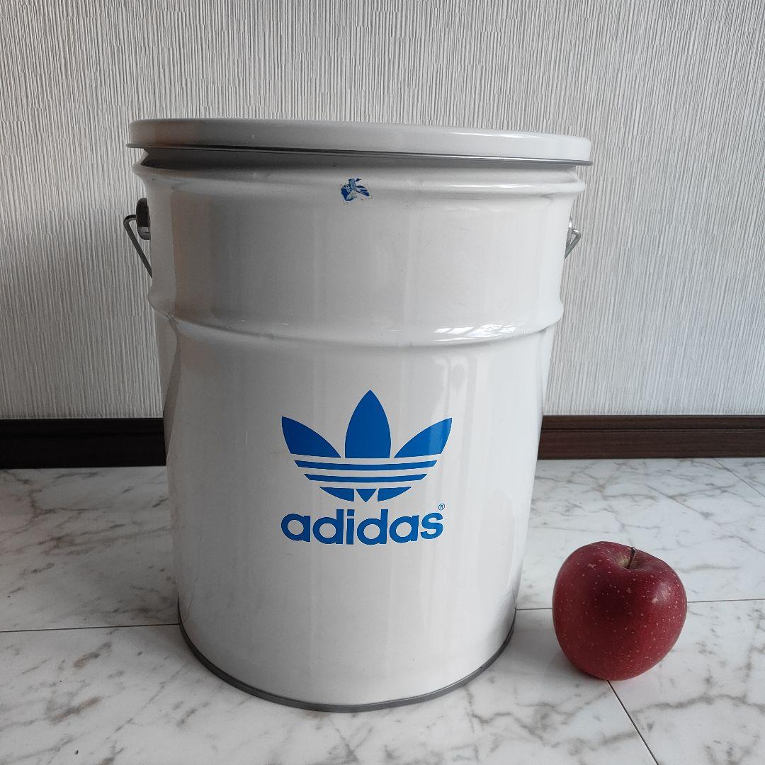 【レア】adidas 白 バケツ 蓋付き椅子、収納