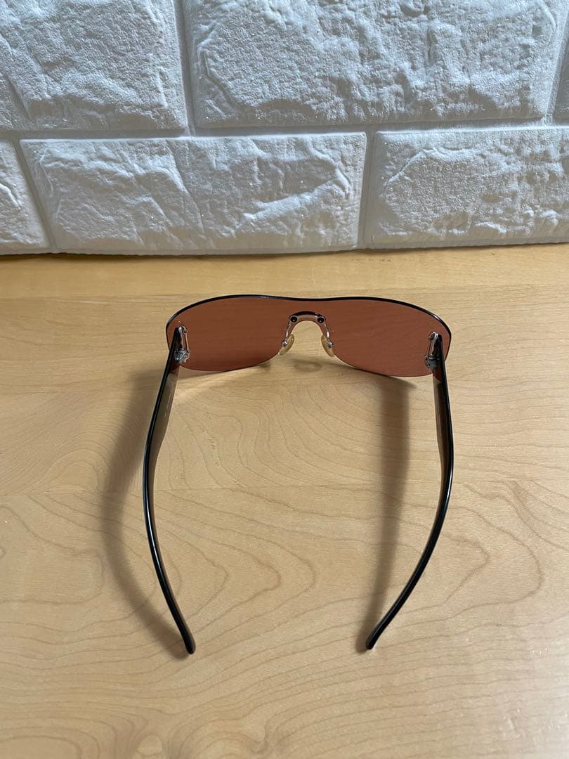 GUCCI グッチ サングラス シールド型 ピンク ロゴ ユニセックス