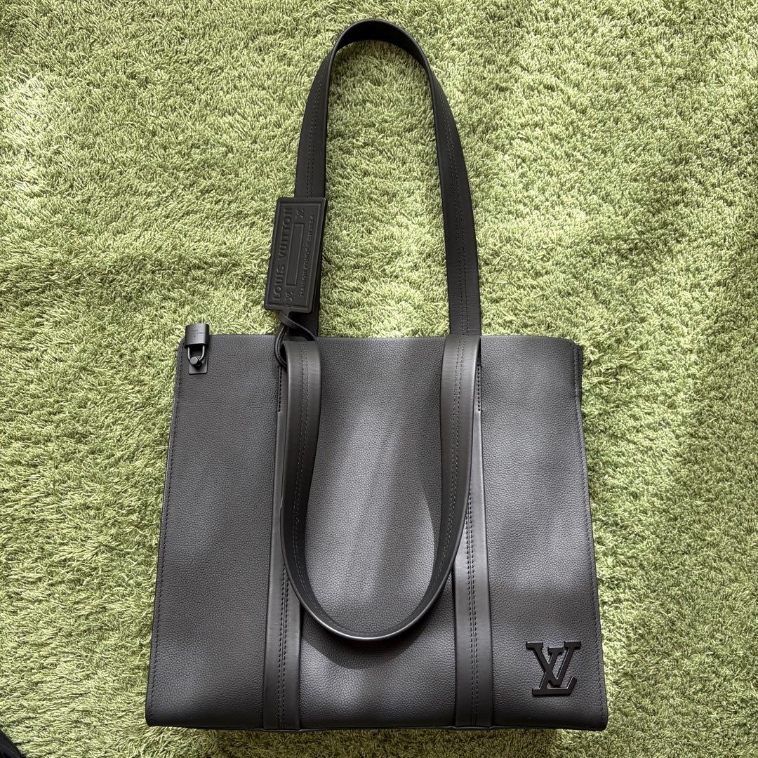 LOUIS VUITTON ブラック トートバッグ