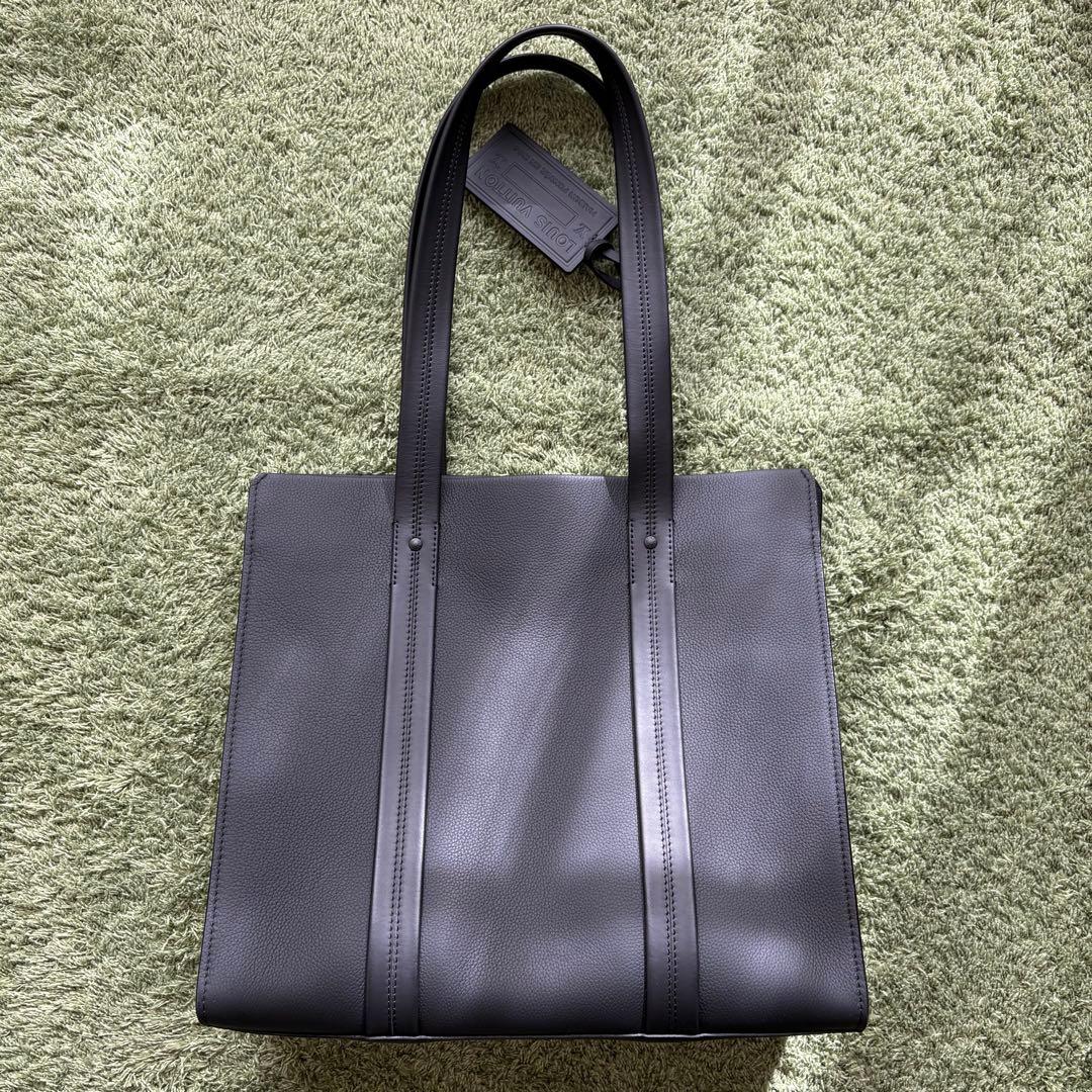 LOUIS VUITTON ブラック トートバッグ