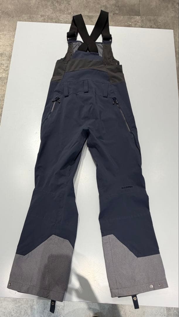 マムート　ビブパンツ　ゴアテックスプロ