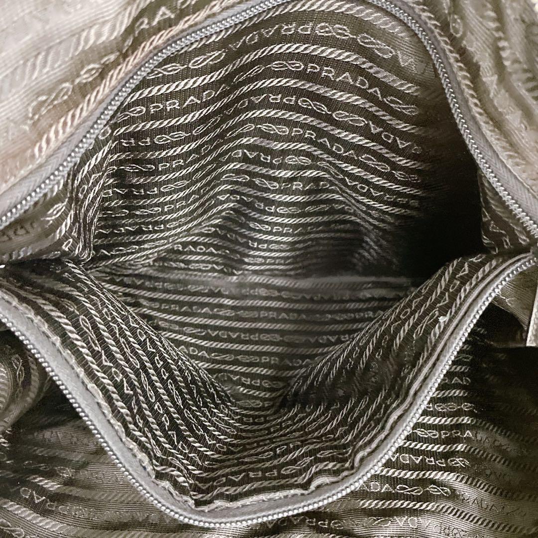 プラダ　三角ロゴ　ナイロン　ボストンバッグ　トートバッグ　黒　白タグ　4365