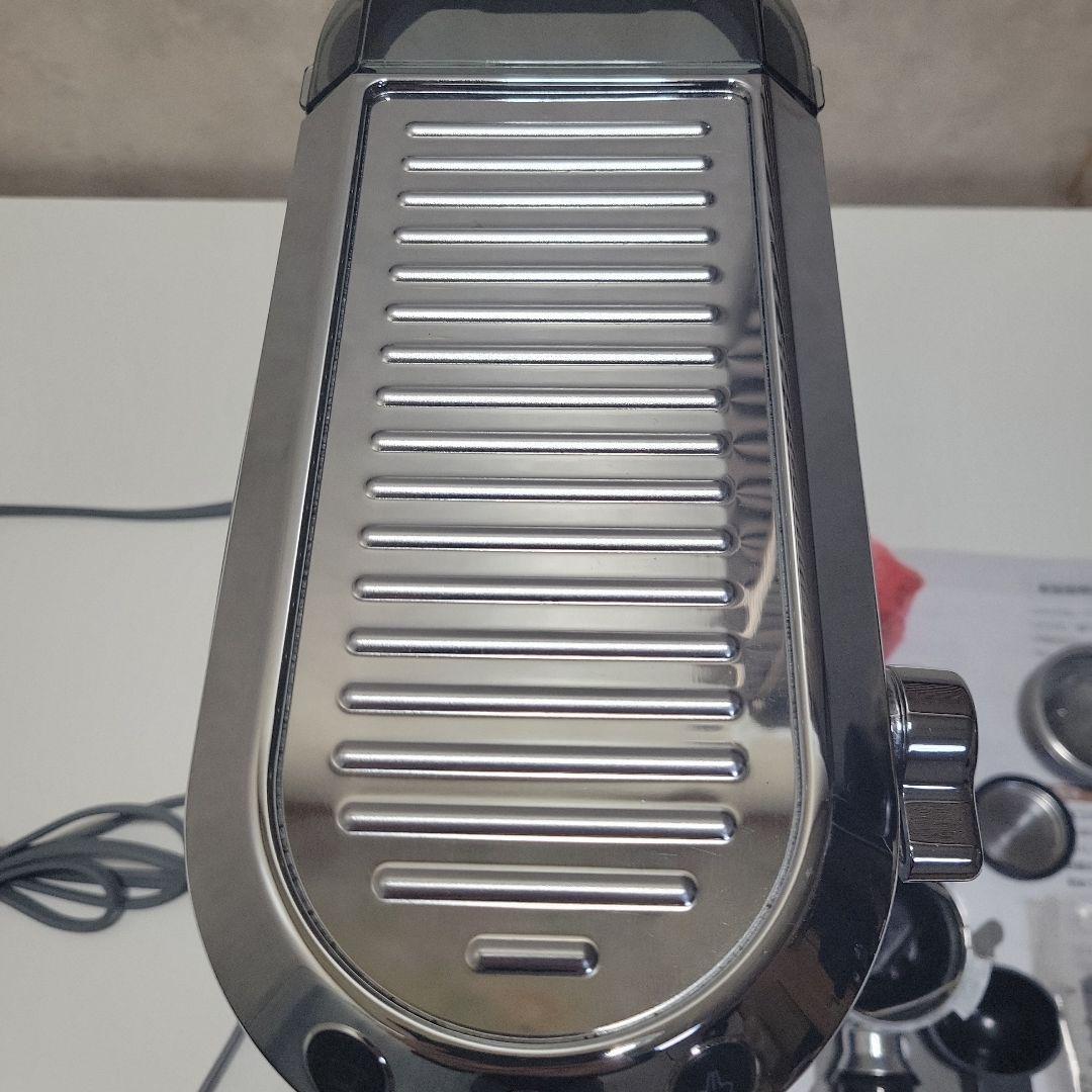 DeLonghi エスプレッソマシン EC680