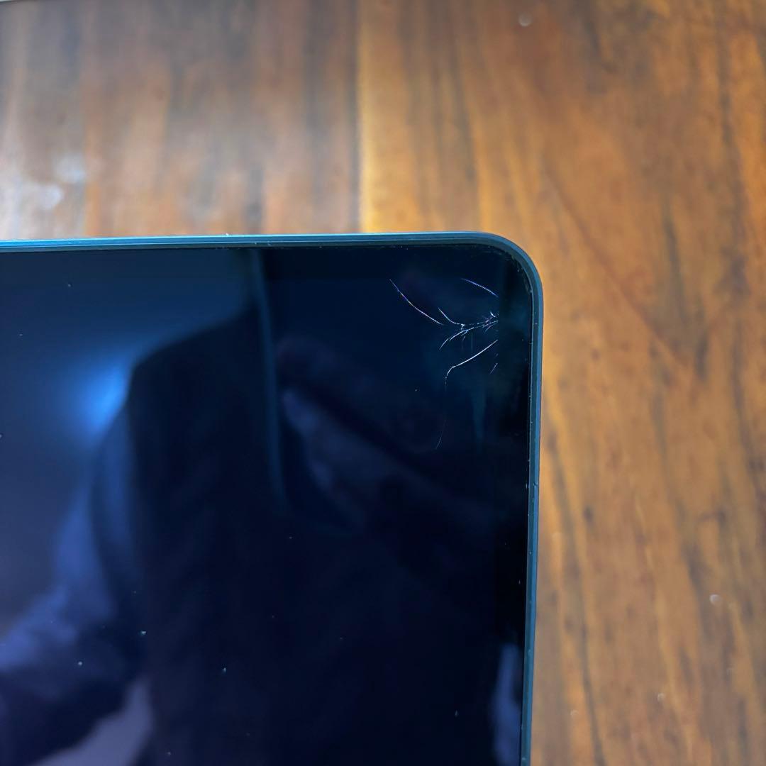 AppleMacBookAir M2 2022 256GB液晶割れ　ミッドナイト