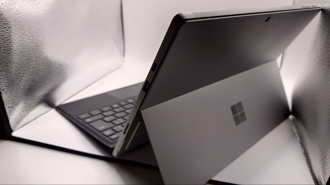 Surface pro 7+　core i5第11世代　ssd256GB 本体