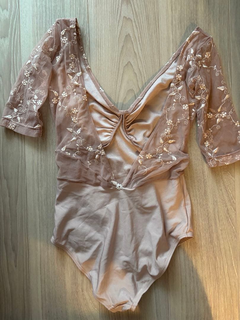 き*ね様 デラロミラノ　レオタード　Ｍサイズ