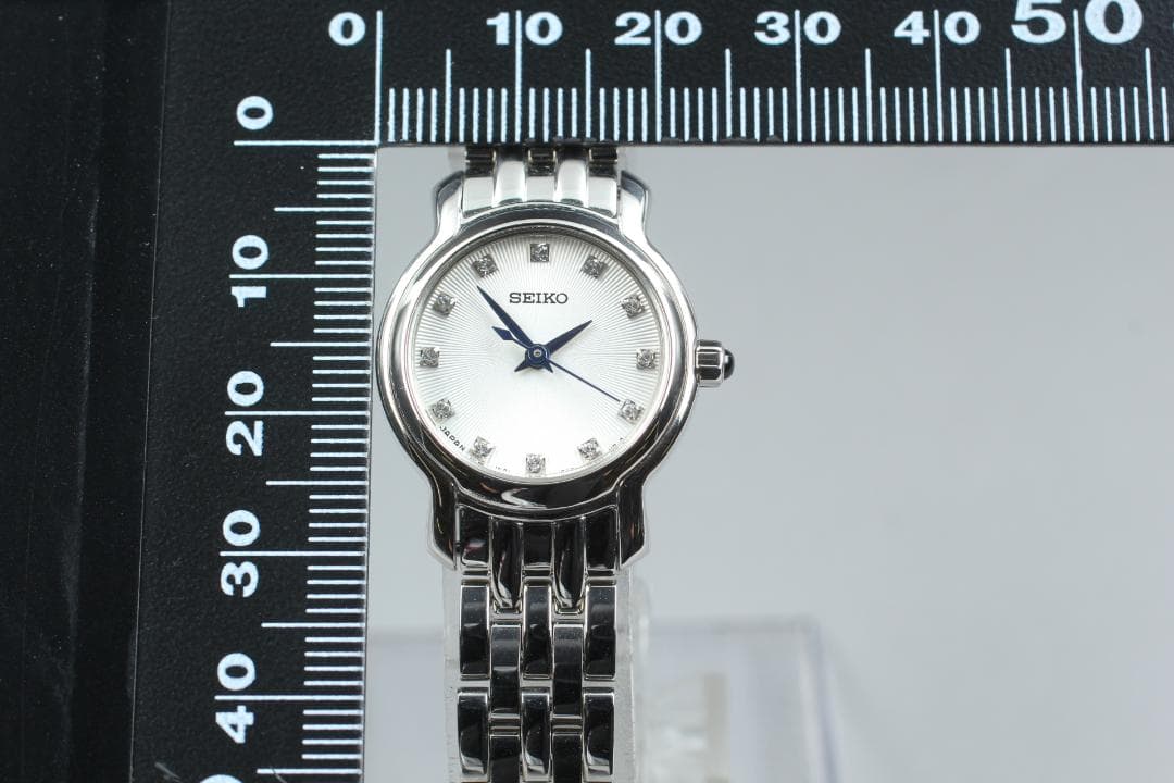 SEIKO Classic スワロフスキー 1N01‑0SG0/SXGP65J1