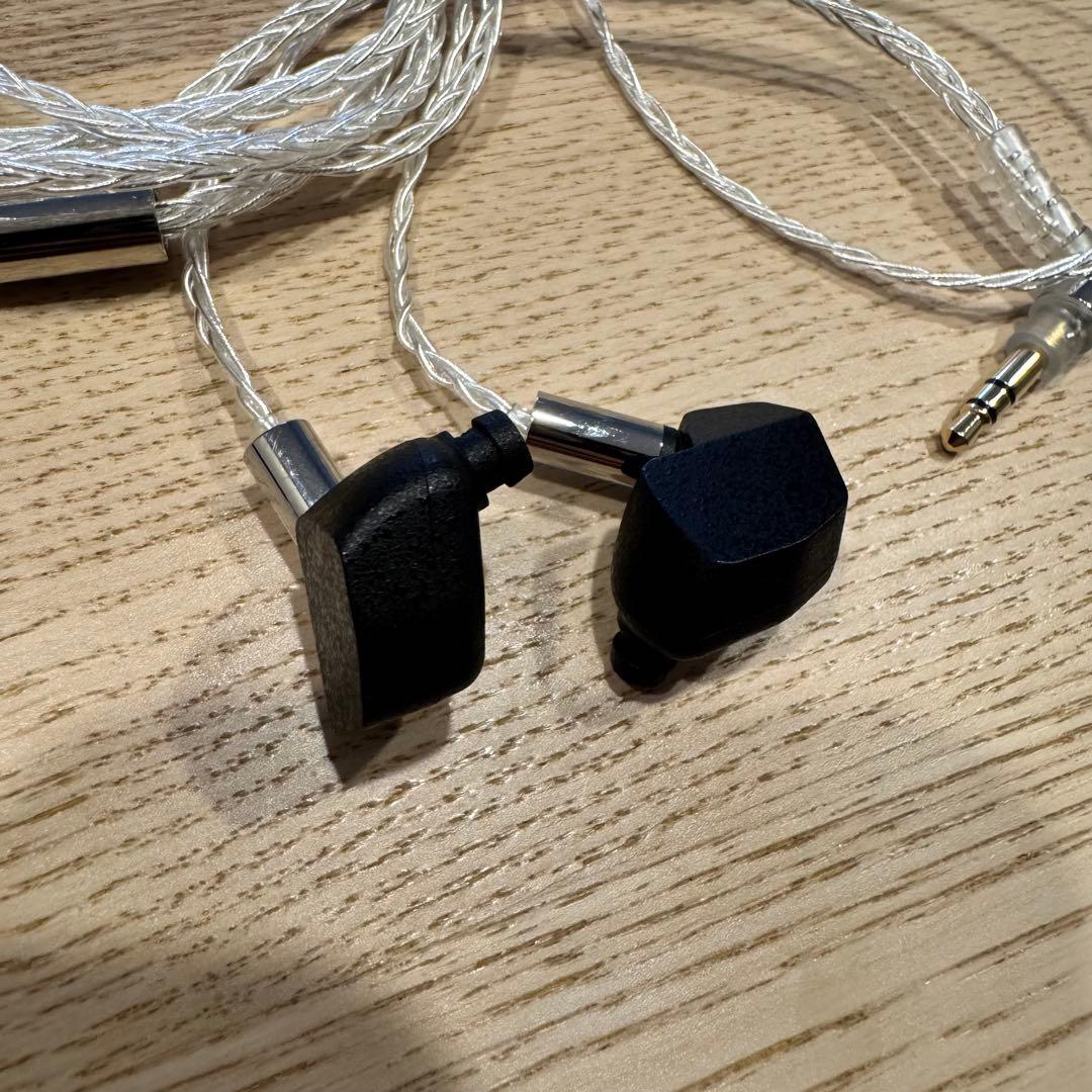 明日まで値下　final A5000 ブラック 有線イヤホン