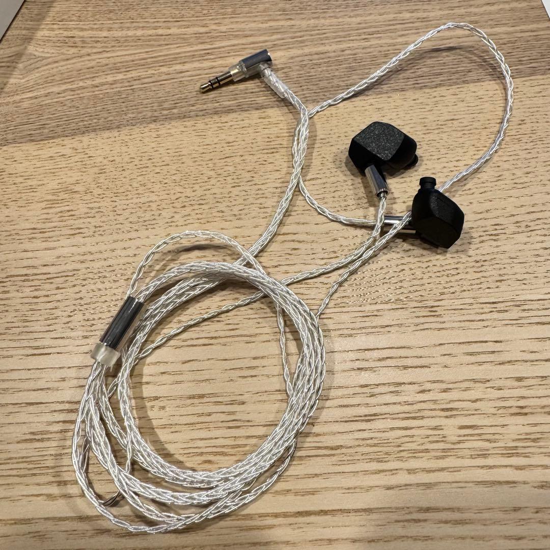 明日まで値下　final A5000 ブラック 有線イヤホン