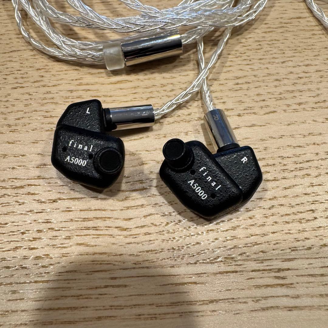 明日まで値下　final A5000 ブラック 有線イヤホン