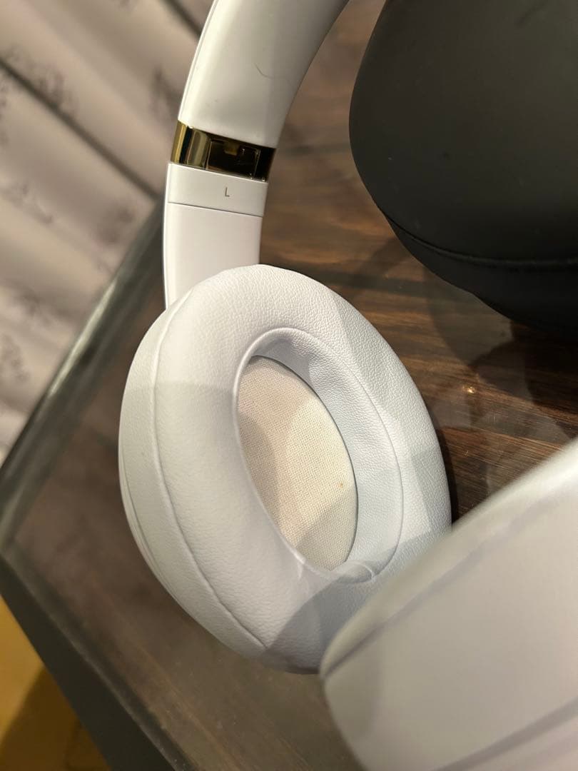 Beats Studio3 Wireless ホワイト 美品 ビーツ