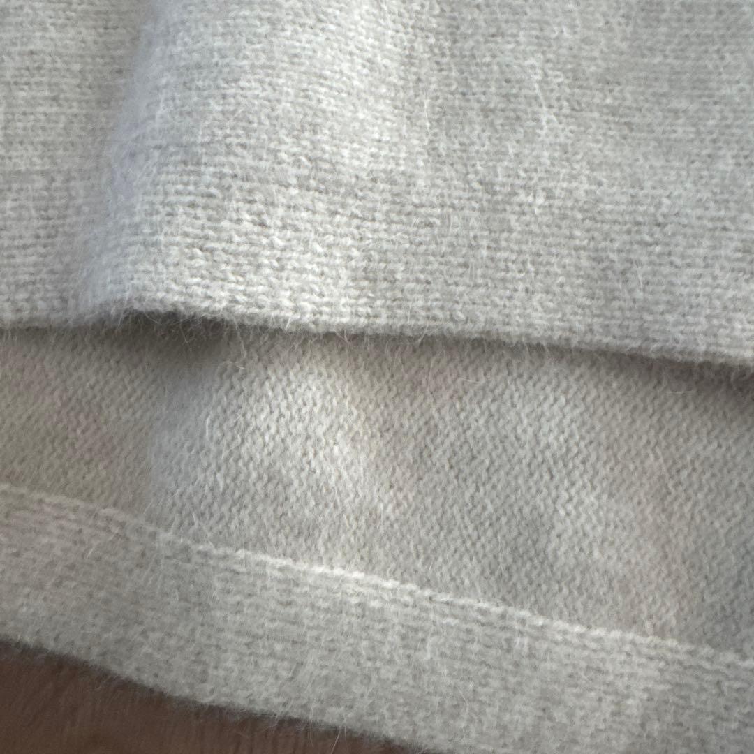 新品未使用　ルフィル　ライトベージュ　ハイネック クロップドニット