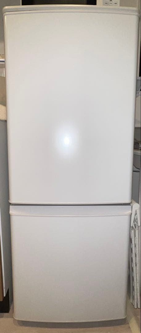 【送料・設置費込み】三菱冷凍冷蔵庫(146L)MR-P15F-W