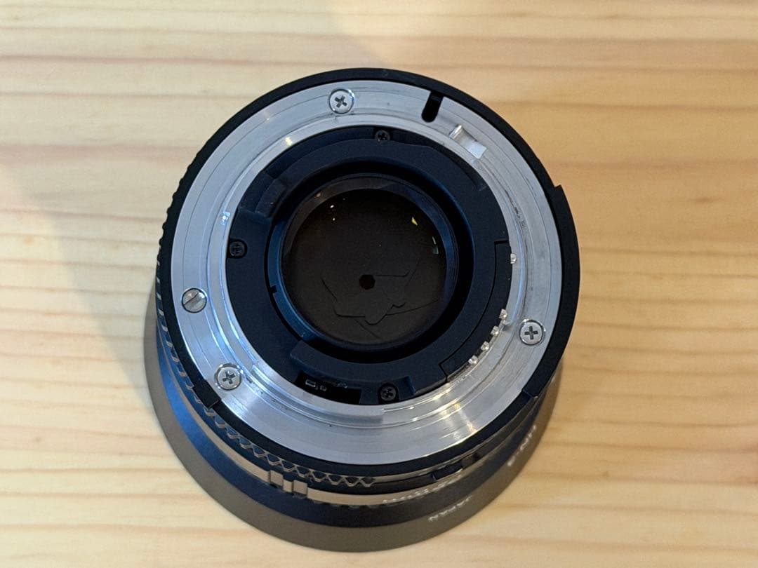 AF Nikkor 35mm f/2D レンズ