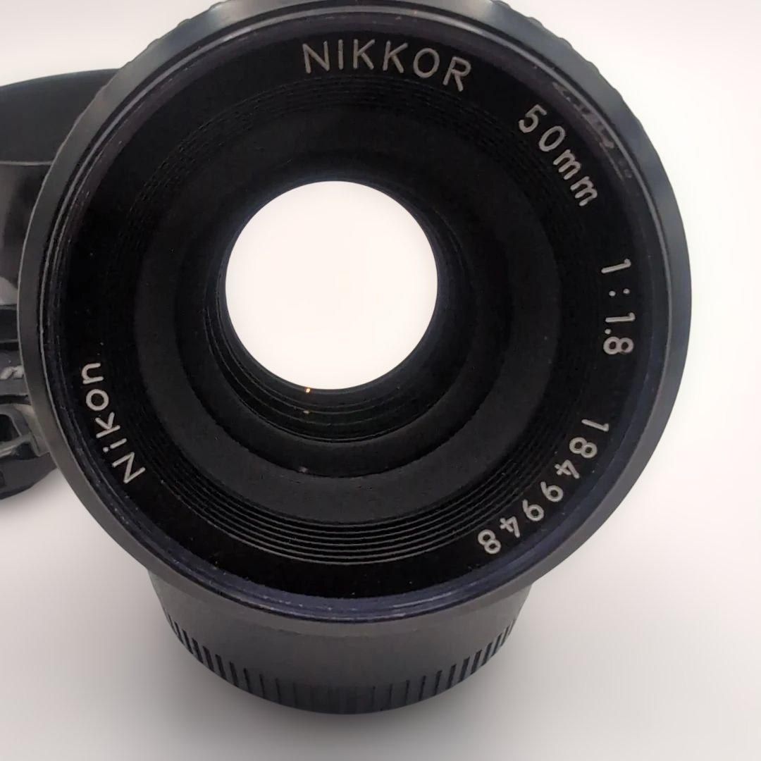 Nikon Ai Nikkor 50mm f1.8 レンズフード付き