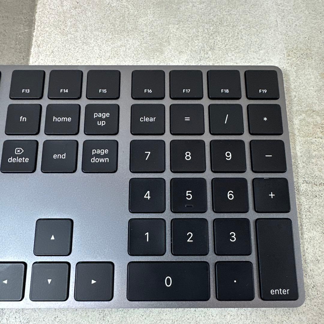 Apple 純正 A1843 Magic Keyboard テンキー付