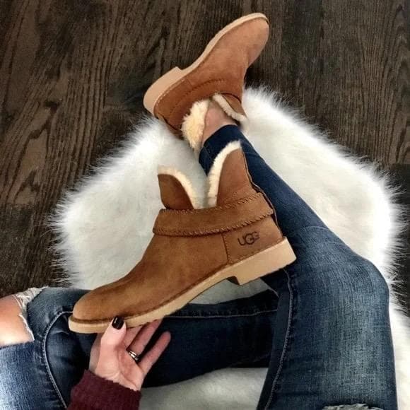 UGG アグ W MCKAY ショートブーツ ムートンブーツ チェスナット