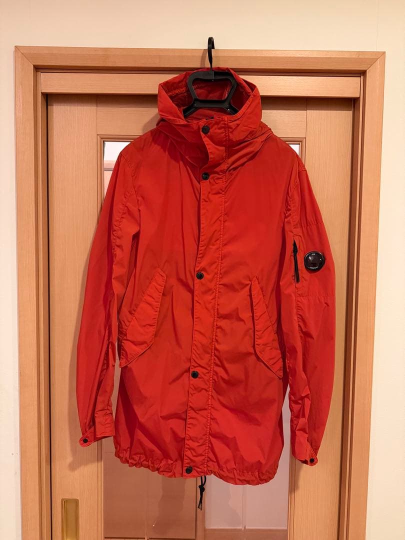 C P COMPANY フード付きナイロンジャケット